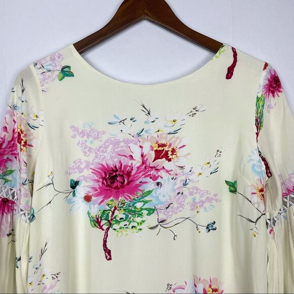 Davi & Dani | Ivory Cream Floral Bell Sleeve Boho Tunic Mini Dress - Picture 3 of 10